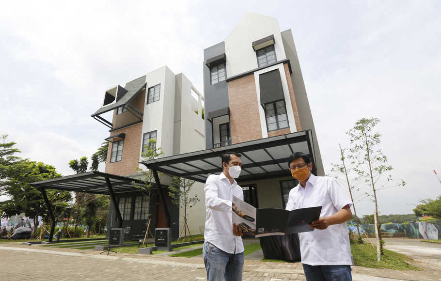 SYNTHESIS HUIS LUNCURKAN MATTLIG, RUMAH 3 LANTAI MULAI RP 2,3 MILIAR